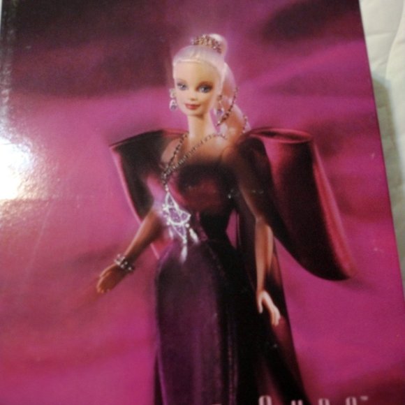 Amethyst Aura Barbie by Bob Mackie - Picture 6 of 8
